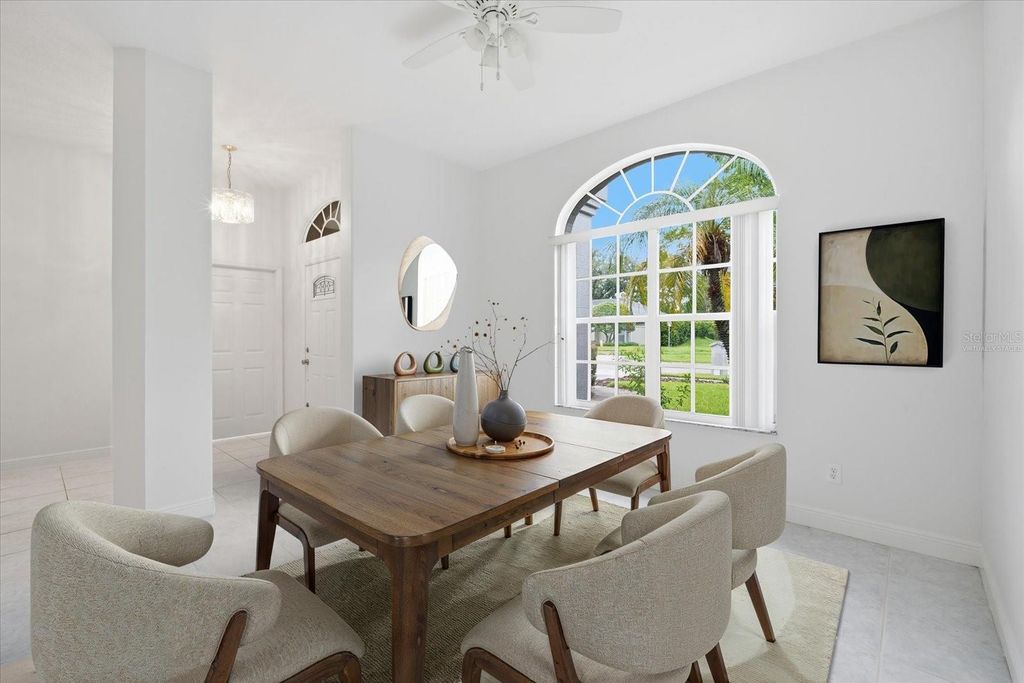 Image 23 of property listing at 14902 DEVONSHIRE WOODS PLACE, Tampa, FL 33624