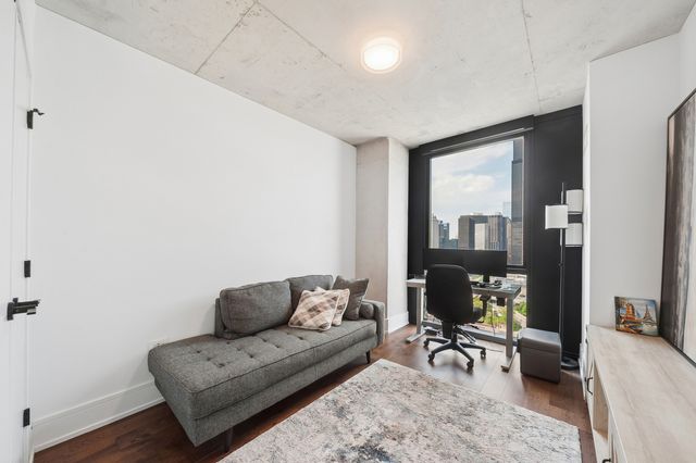 234 W Polk Street 2504, Chicago, IL 60607