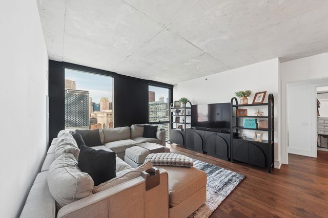 234 W Polk Street 2504, Chicago, IL 60607
