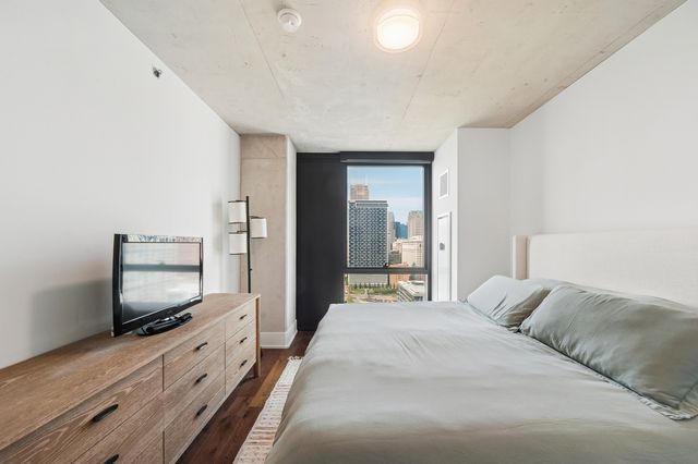 234 W Polk Street 2504, Chicago, IL 60607