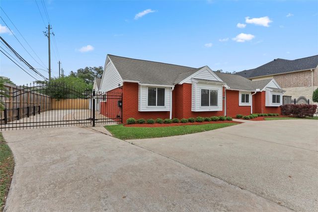 12303 Barryknoll Lane, Houston, TX 77024
