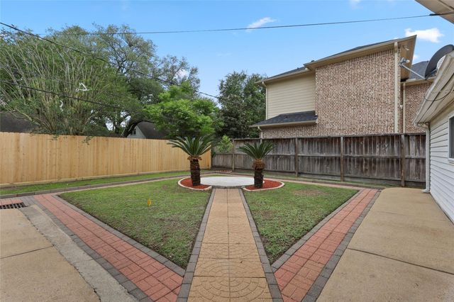 12303 Barryknoll Lane, Houston, TX 77024