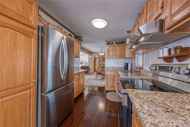 1616 Glenn St, North Fayette, PA 15057