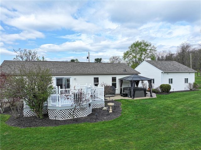 1616 Glenn St, North Fayette, PA 15057