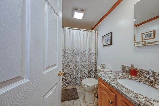 1616 Glenn St, North Fayette, PA 15057