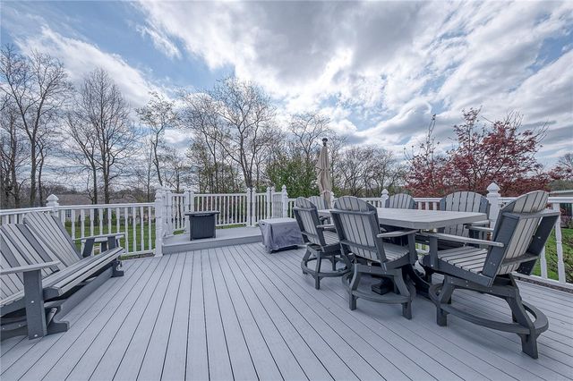 1616 Glenn St, North Fayette, PA 15057
