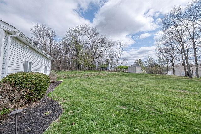 1616 Glenn St, North Fayette, PA 15057