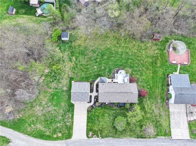 1616 Glenn St, North Fayette, PA 15057
