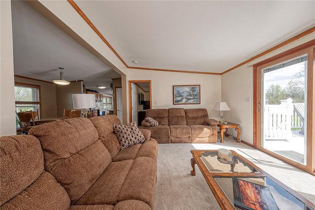 1616 Glenn St, North Fayette, PA 15057