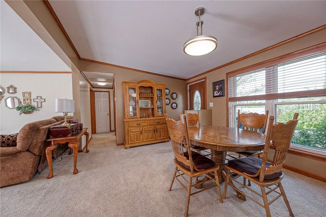 1616 Glenn St, North Fayette, PA 15057