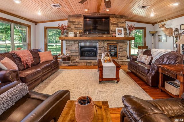 2585 Dylan Drive, Marion, IL 62959