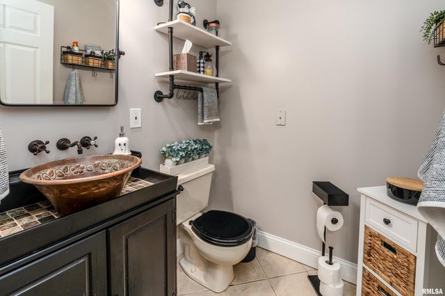 2585 Dylan Drive, Marion, IL 62959