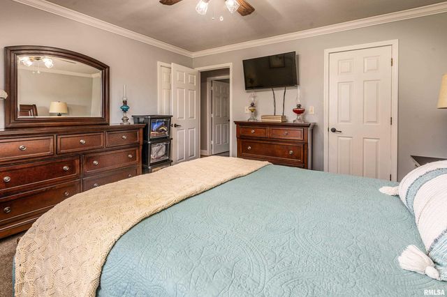 2585 Dylan Drive, Marion, IL 62959