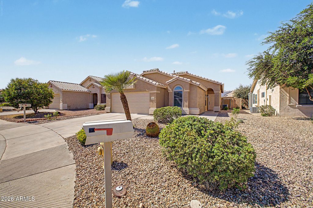 18048 W SPENCER Drive, Surprise, AZ 85374 — photo 5