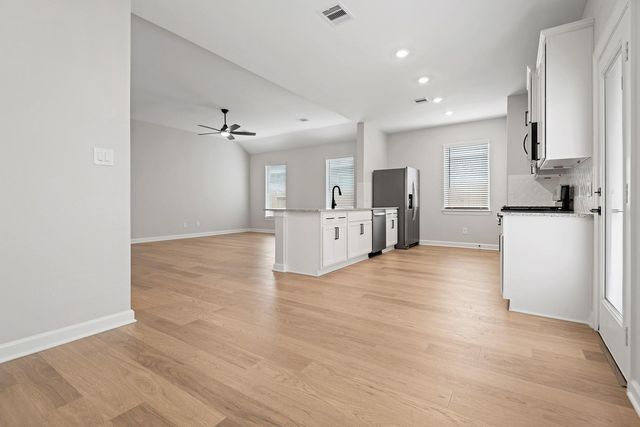 21567 Bluebonnet Bay Drive, Magnolia, TX 77354