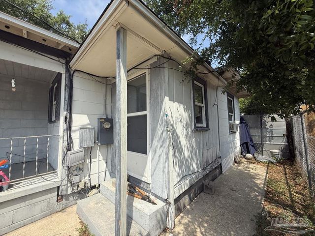 211 Ehrmann St, Pensacola, FL 32507
