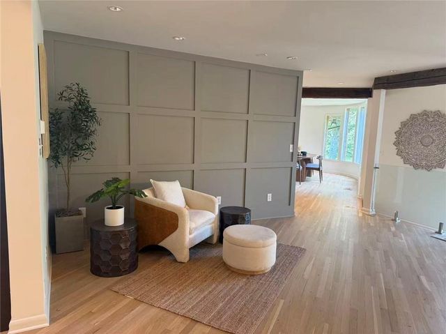 120 Laurel NE Drive, Atlanta, GA 30342