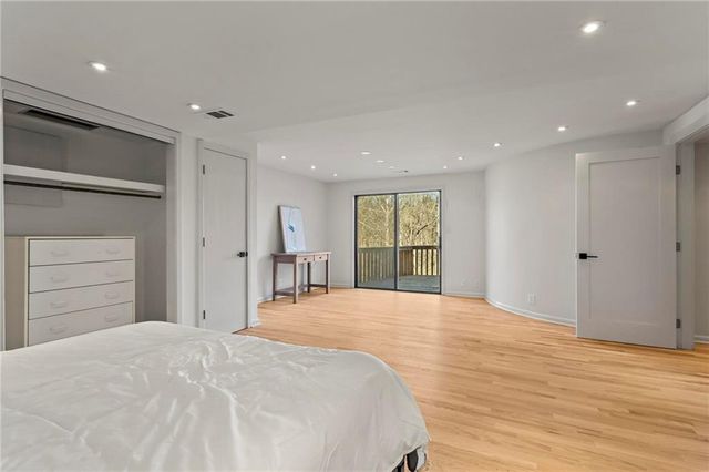 120 Laurel NE Drive, Atlanta, GA 30342