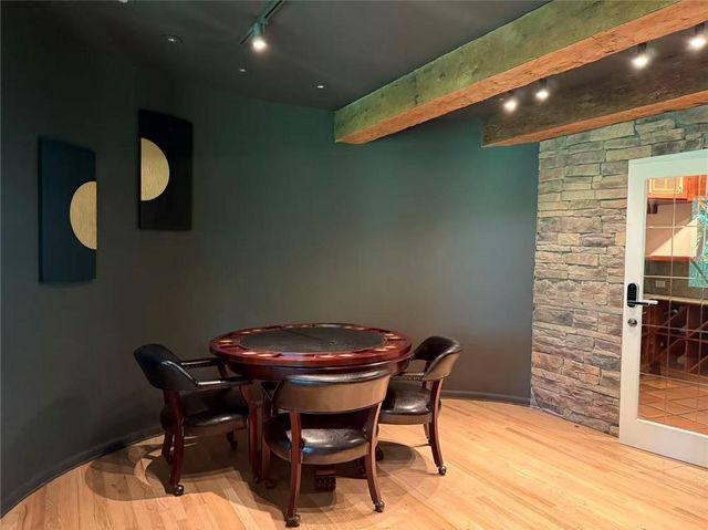 120 Laurel NE Drive, Atlanta, GA 30342