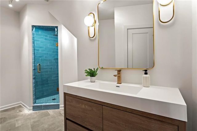 120 Laurel NE Drive, Atlanta, GA 30342