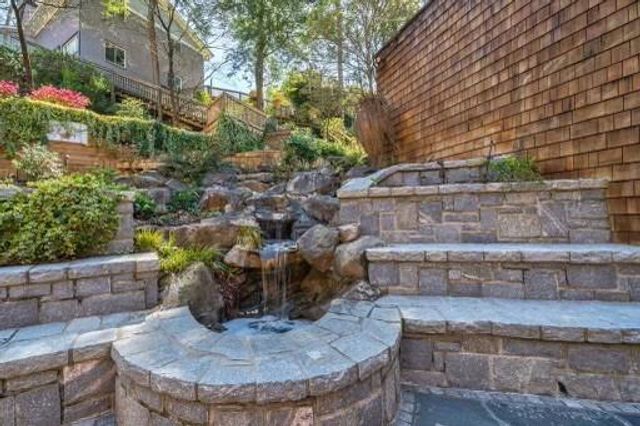 120 Laurel NE Drive, Atlanta, GA 30342