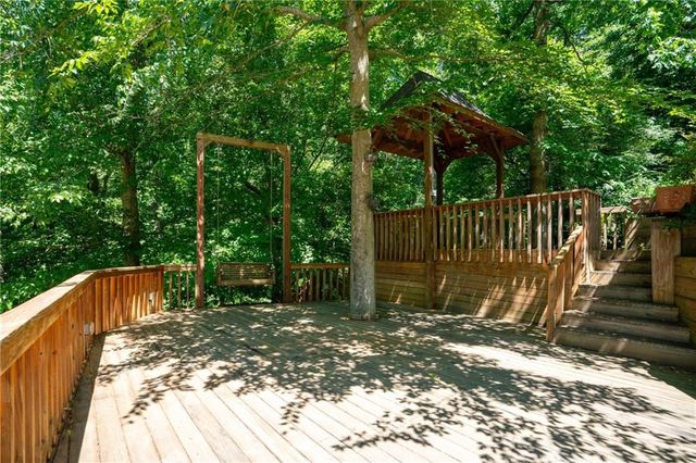 120 Laurel NE Drive, Atlanta, GA 30342