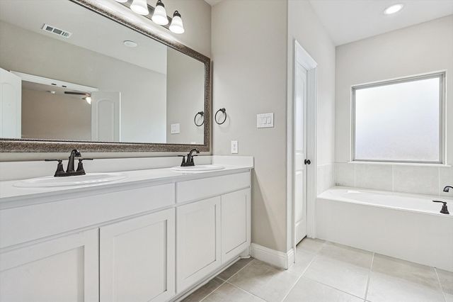 537 Oleander Drive, Royse City, TX 75189