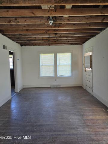 602 E Main Street, Havelock, NC 28532