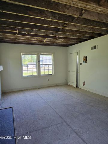 602 E Main Street, Havelock, NC 28532