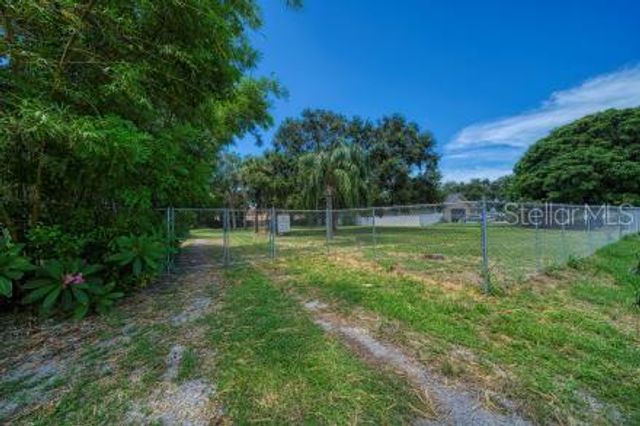 10850 OAKHURST ROAD, Largo, FL 33774