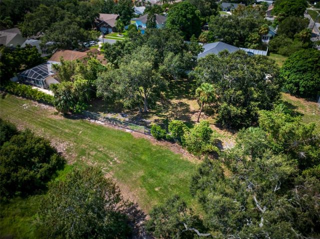 10850 OAKHURST ROAD, Largo, FL 33774
