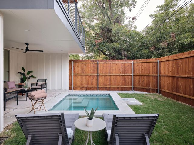 3208 Govalle Ave 2, Austin, TX 78702