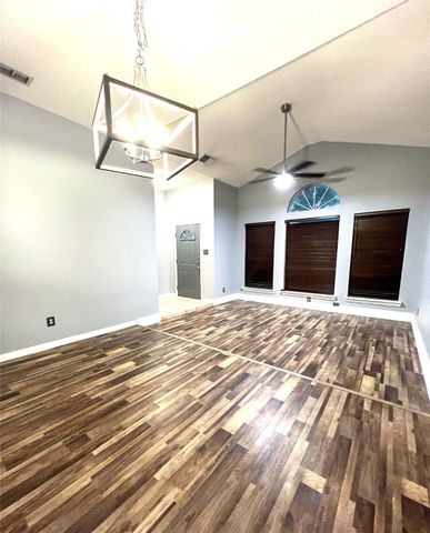 7904 Fox Chase Drive, Fort Worth, TX 76137