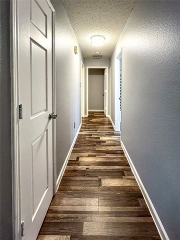 7904 Fox Chase Drive, Fort Worth, TX 76137