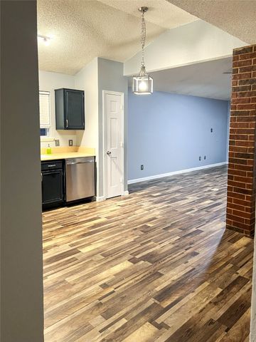 7904 Fox Chase Drive, Fort Worth, TX 76137