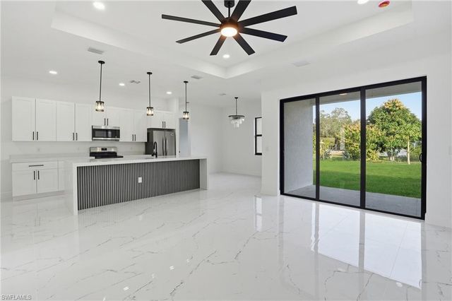 88 Orange AVE, Labelle, FL 33935