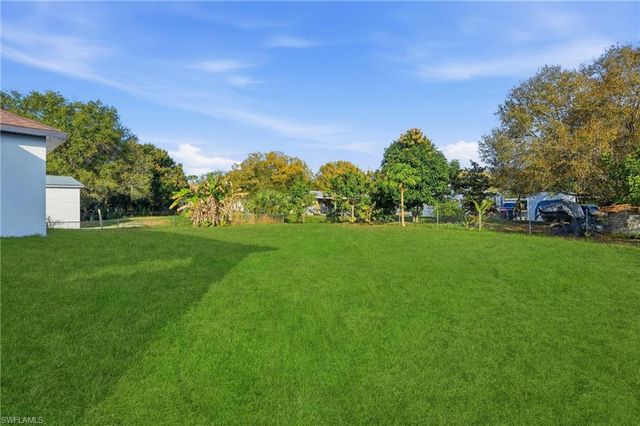 88 Orange AVE, Labelle, FL 33935