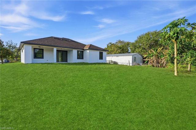 88 Orange AVE, Labelle, FL 33935