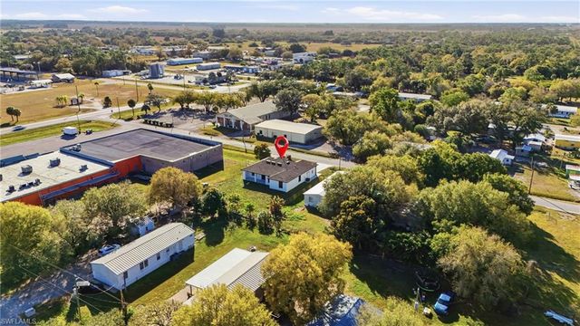 88 Orange AVE, Labelle, FL 33935