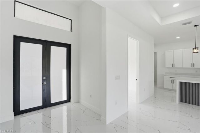 88 Orange AVE, Labelle, FL 33935