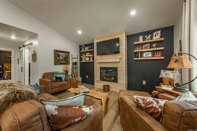 184 Guffey Lane, Shirley, AR 72153