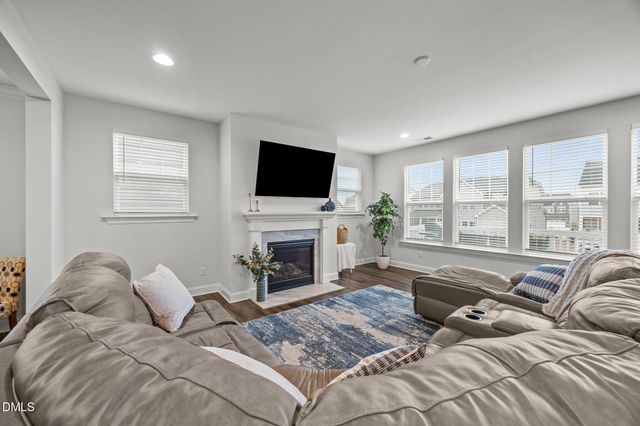 204 Smoky Emerald Way, Holly Springs, NC 27540