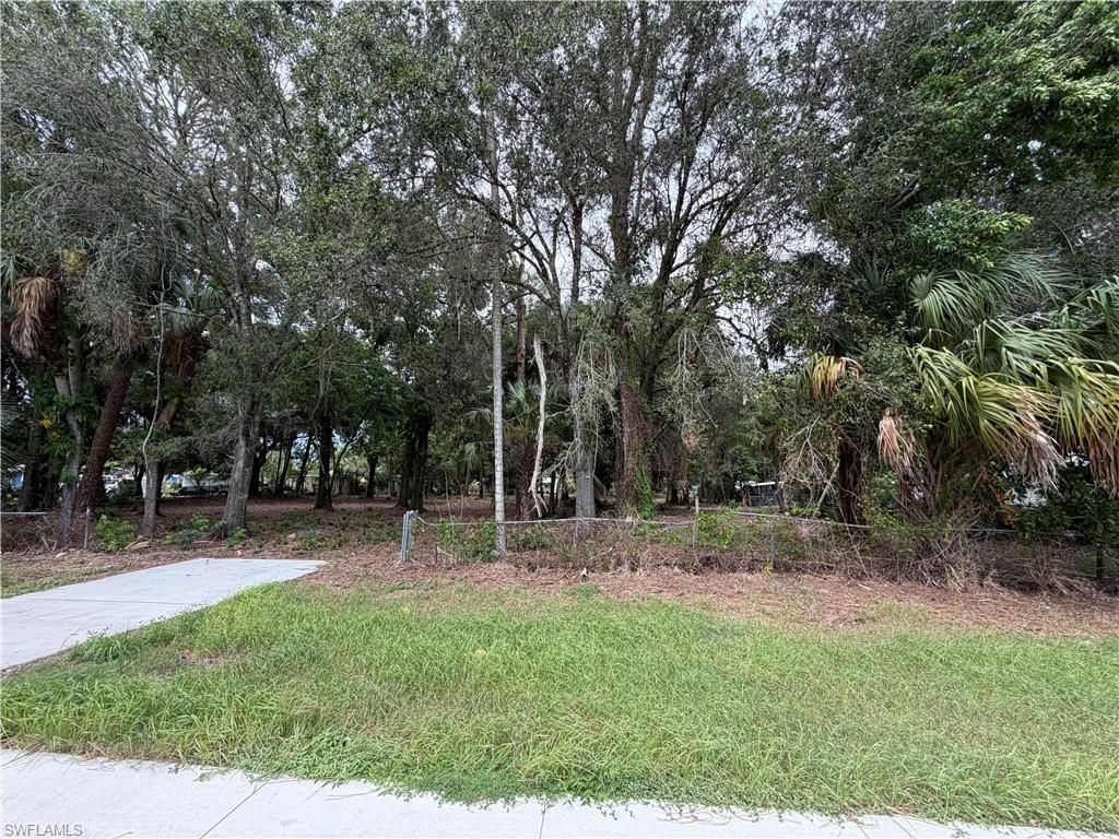 Adams AVE W, IMMOKALEE, FL 33935 — exterior