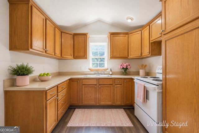 47 McGuire Rd, Carrollton, GA 30117