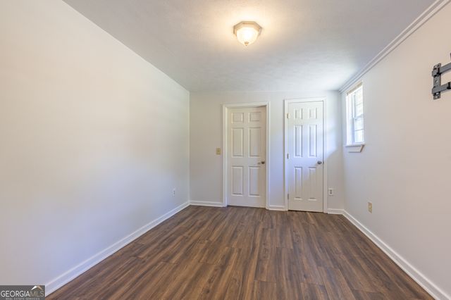 47 McGuire Rd, Carrollton, GA 30117