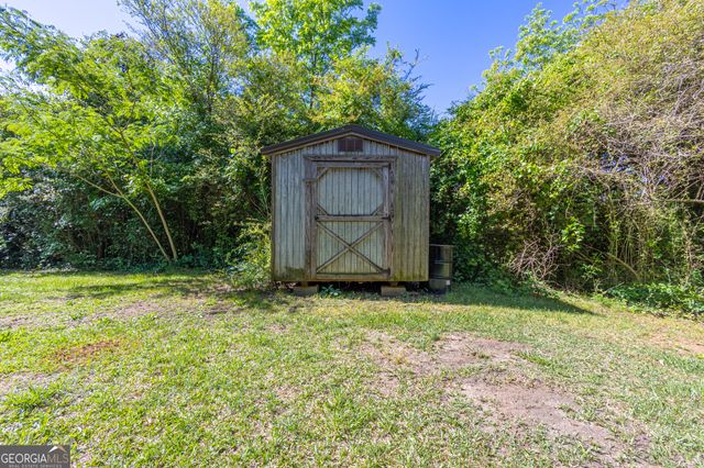 47 McGuire Rd, Carrollton, GA 30117