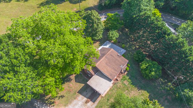 47 McGuire Rd, Carrollton, GA 30117