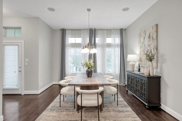 351 W 26th Street, Houston, TX 77008