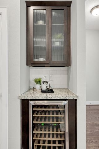 351 W 26th Street, Houston, TX 77008