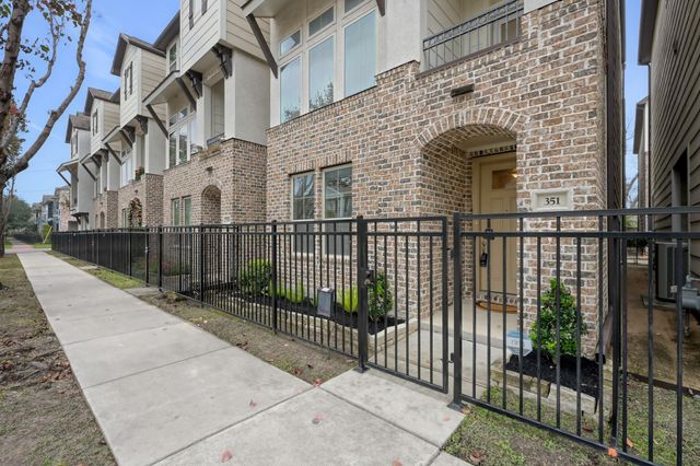 351 W 26th Street, Houston, TX 77008